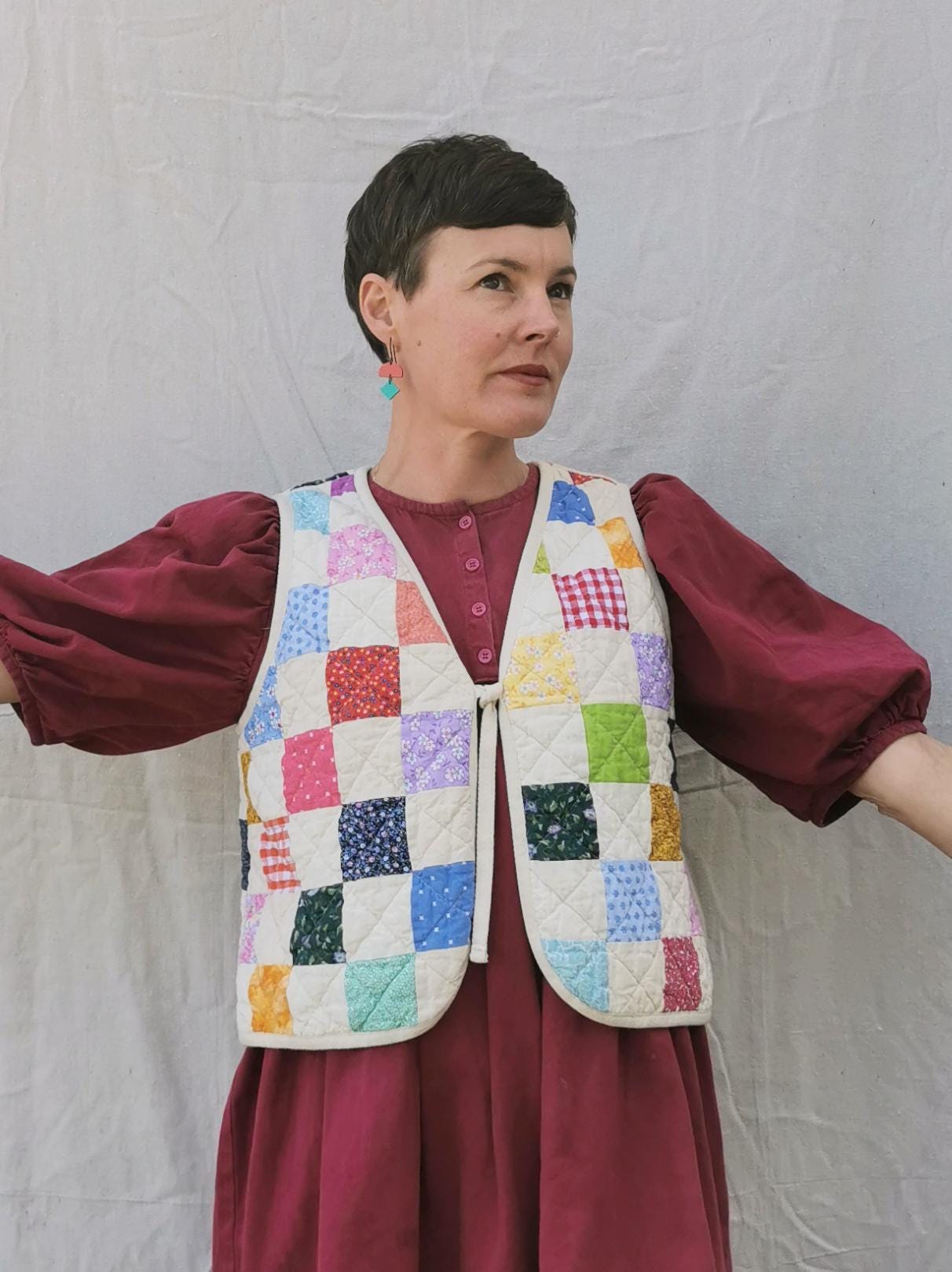 QUILTED VEST - Size M - Patchwork Squares