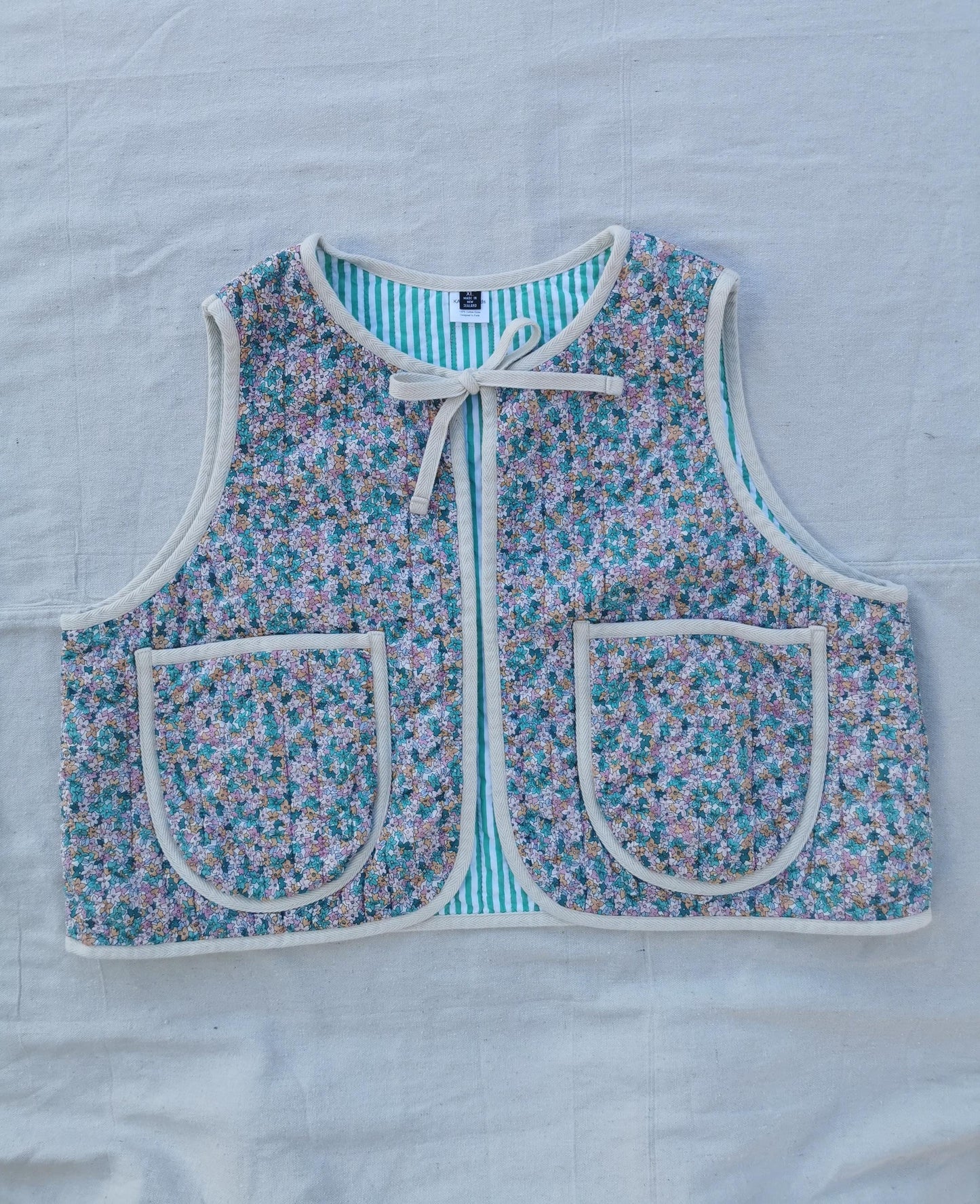 QUILTED VEST - Size XL - Floral with Minty Striped Lining
