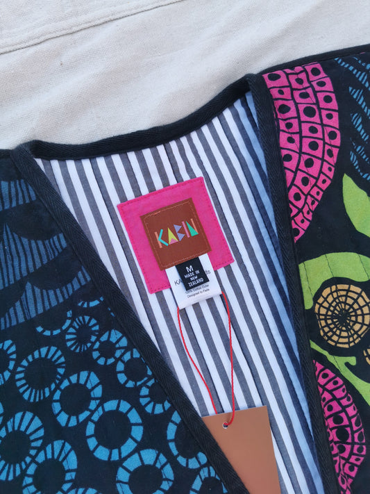 QUILT COAT - Size M - Black, Pink and Green