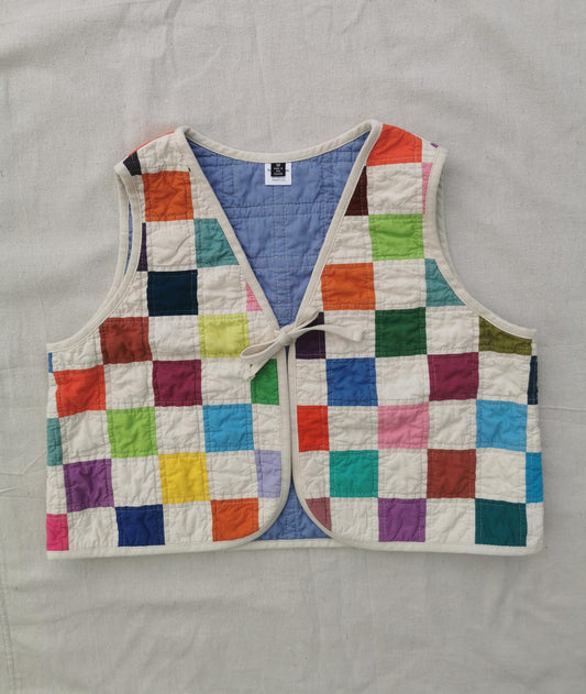 QUILTED VEST - Size M - Patchwork Squares