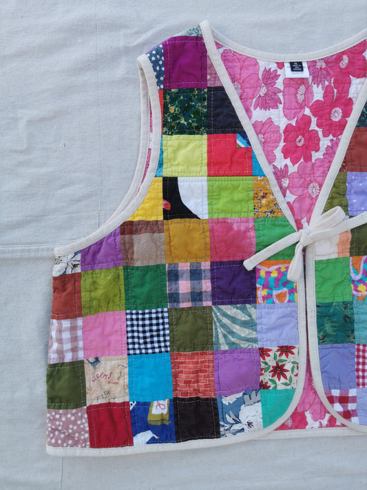 QUILTED VEST - Size XL - Patchwork with Vintage Floral Cotton Lining