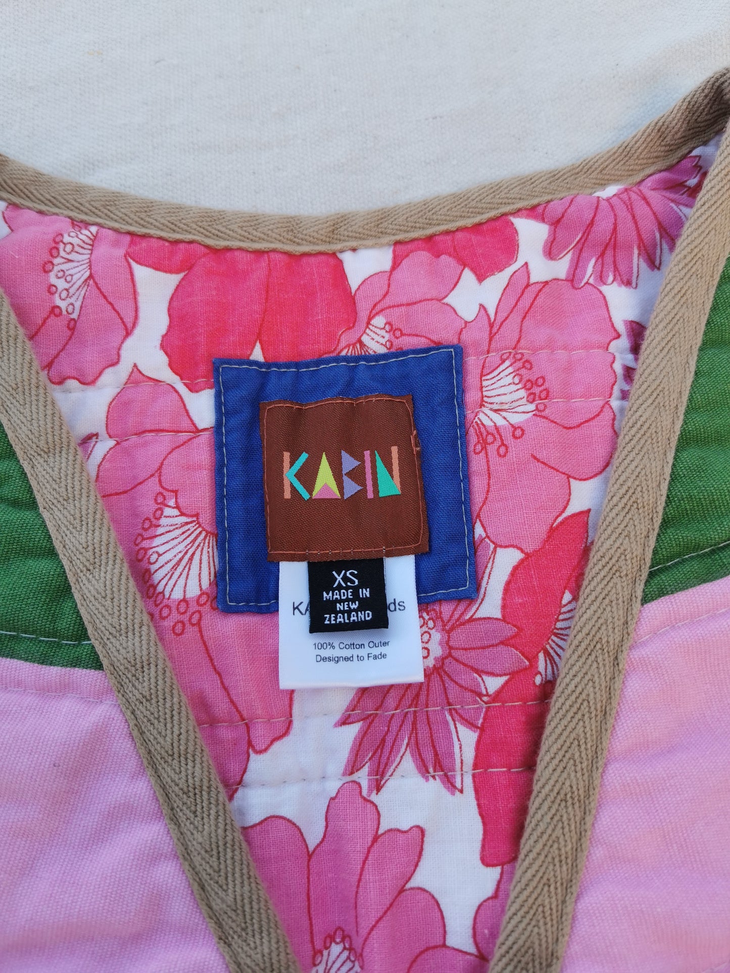 QUILTED VEST - Size XS - Bold Stripes