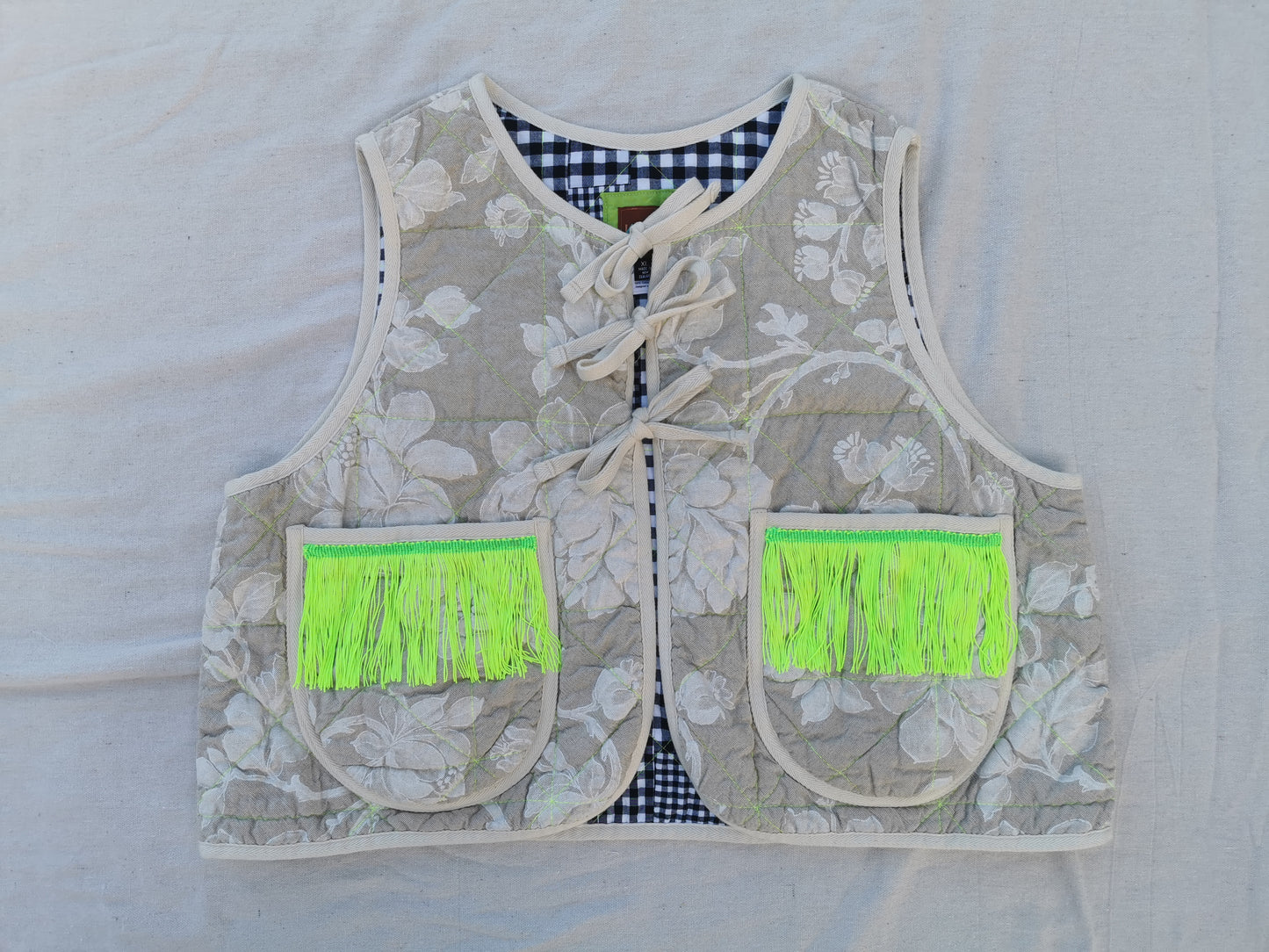 QUILTED VEST - Size XL - Neon Fringe