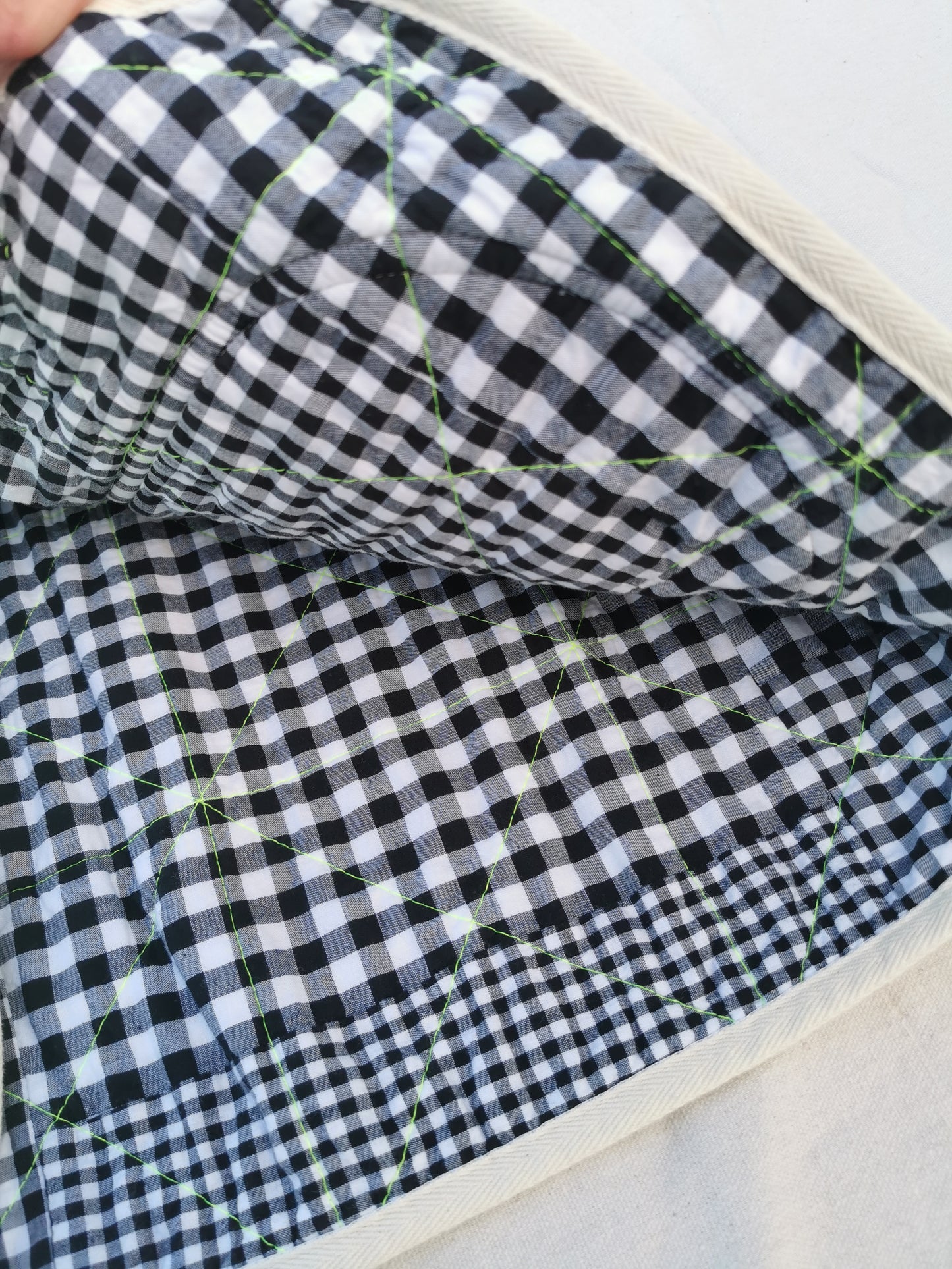 QUILTED VEST - Size XL - Neon Fringe