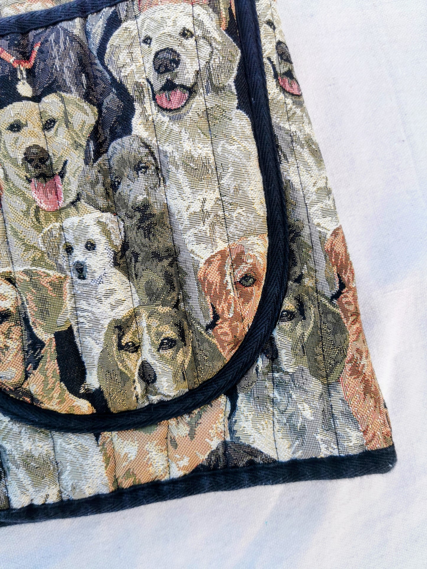 QUILTED VEST - Size S - Tapestry Dogs