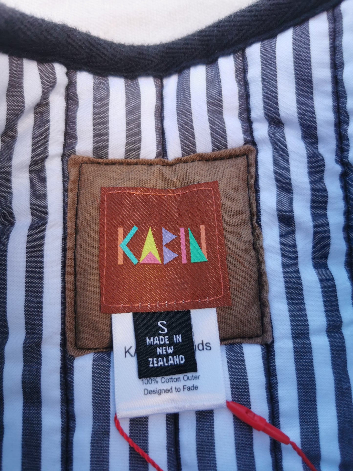 QUILTED VEST - Size S - Tapestry Dogs