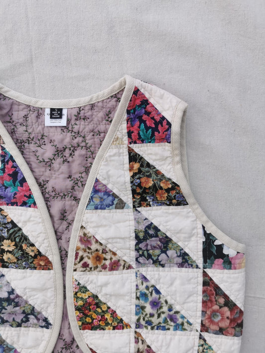 QUILTED VEST - Size S - Floral Patchwork